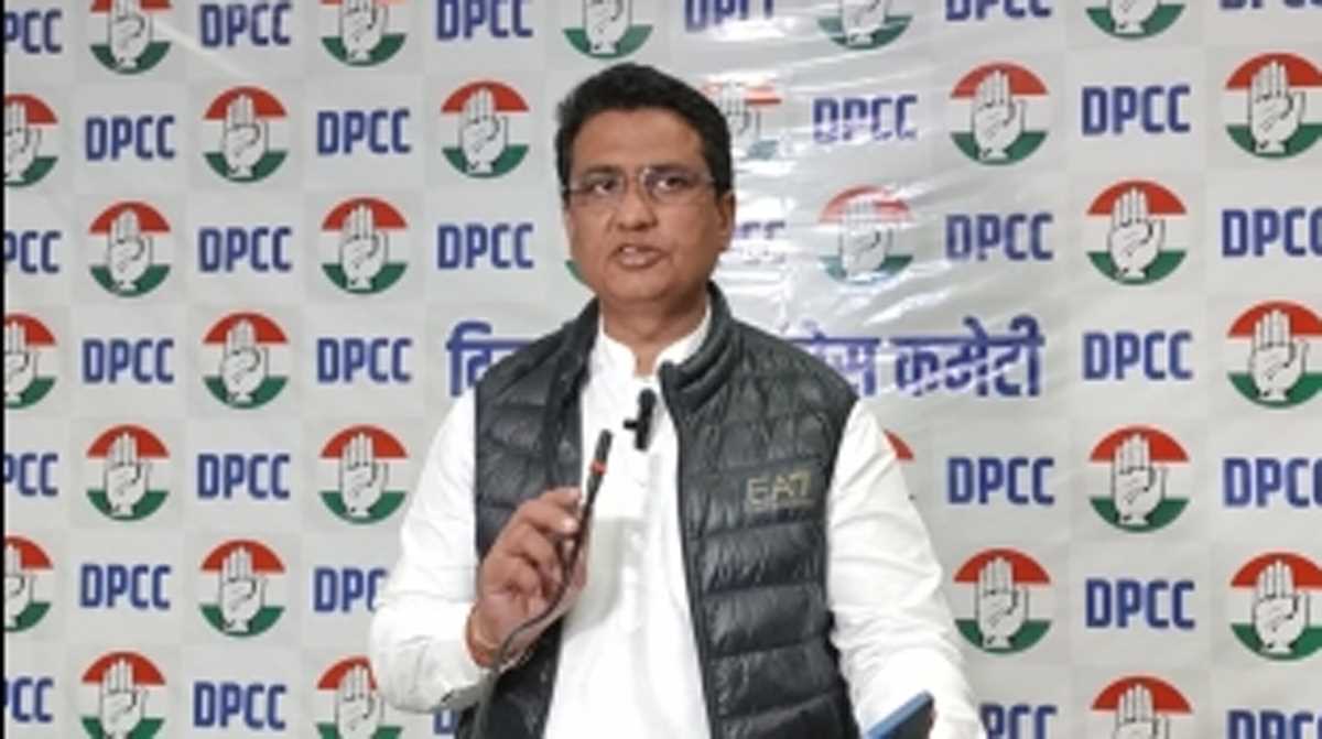 कांग्रेस ने अपने थीम गीत के साथ प्रचार के लिए दिल्ली भर में ऑटो रिक्शा को फ्लैग ऑफ किया